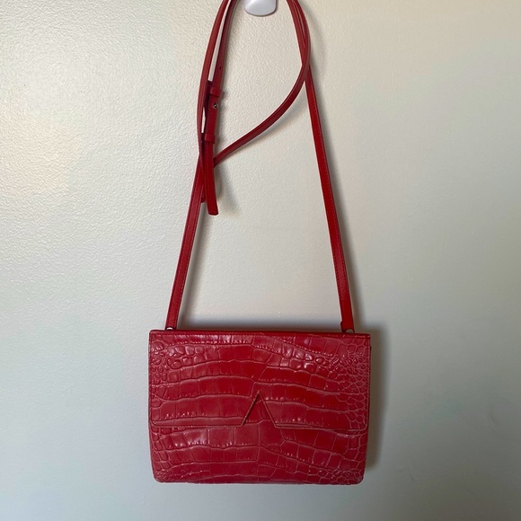 Vince Crossbody Bag | Red - Picture 2 of 6